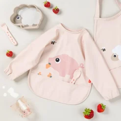 Done by Deer Babero con Mangas Tiny farm Powder ·* Baberos·Baberos Con Mangas|Baberos Con Mangas