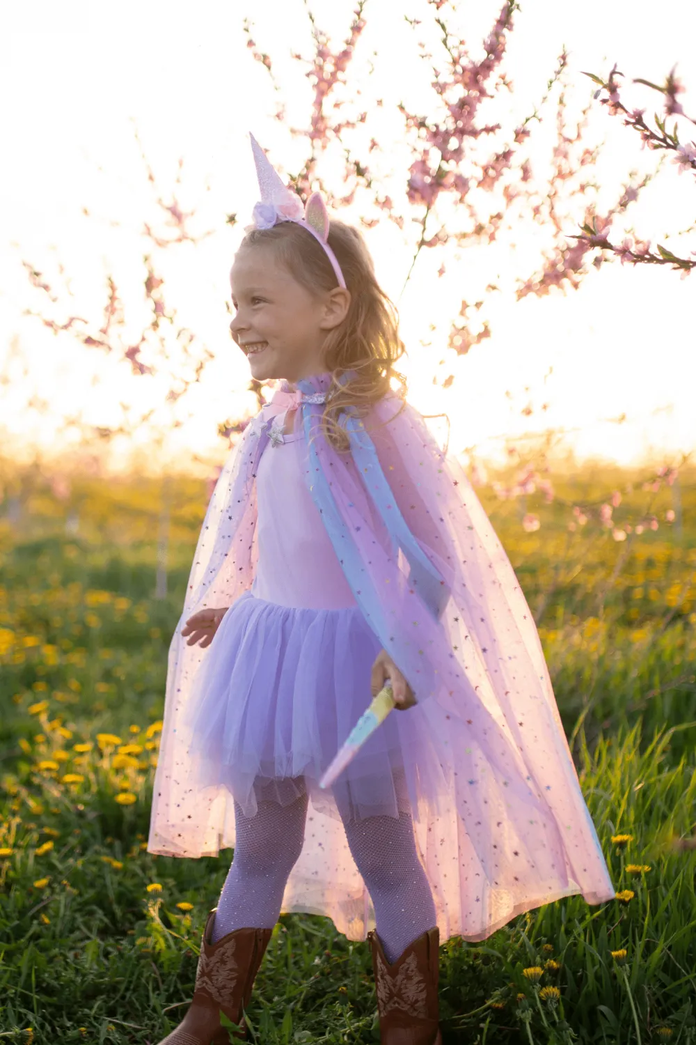 Great Pretenders Capa y diadema Unicornio Arcoiris · 4-6 años*Niños Disfraces Infantiles