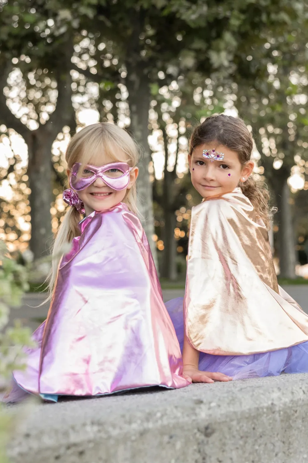 Great Pretenders Metallic Pink/Light Blue Super Duper Tutú, capa y máscara · 4-6 años*Niños Disfraces Infantiles