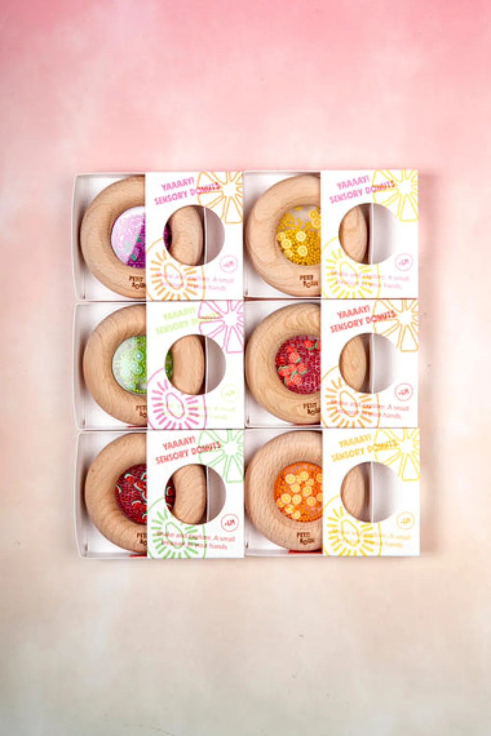 Petit Boum · Sensory donut Strawberries*Niños Juguetes Montessori|Juguetes Antiestrés
