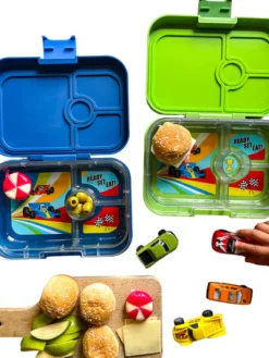 Yumbox Panino 4 compartimentos Green Matcha Race Cars* Cajas De Almuerzo Infantil·Con Compartimentos